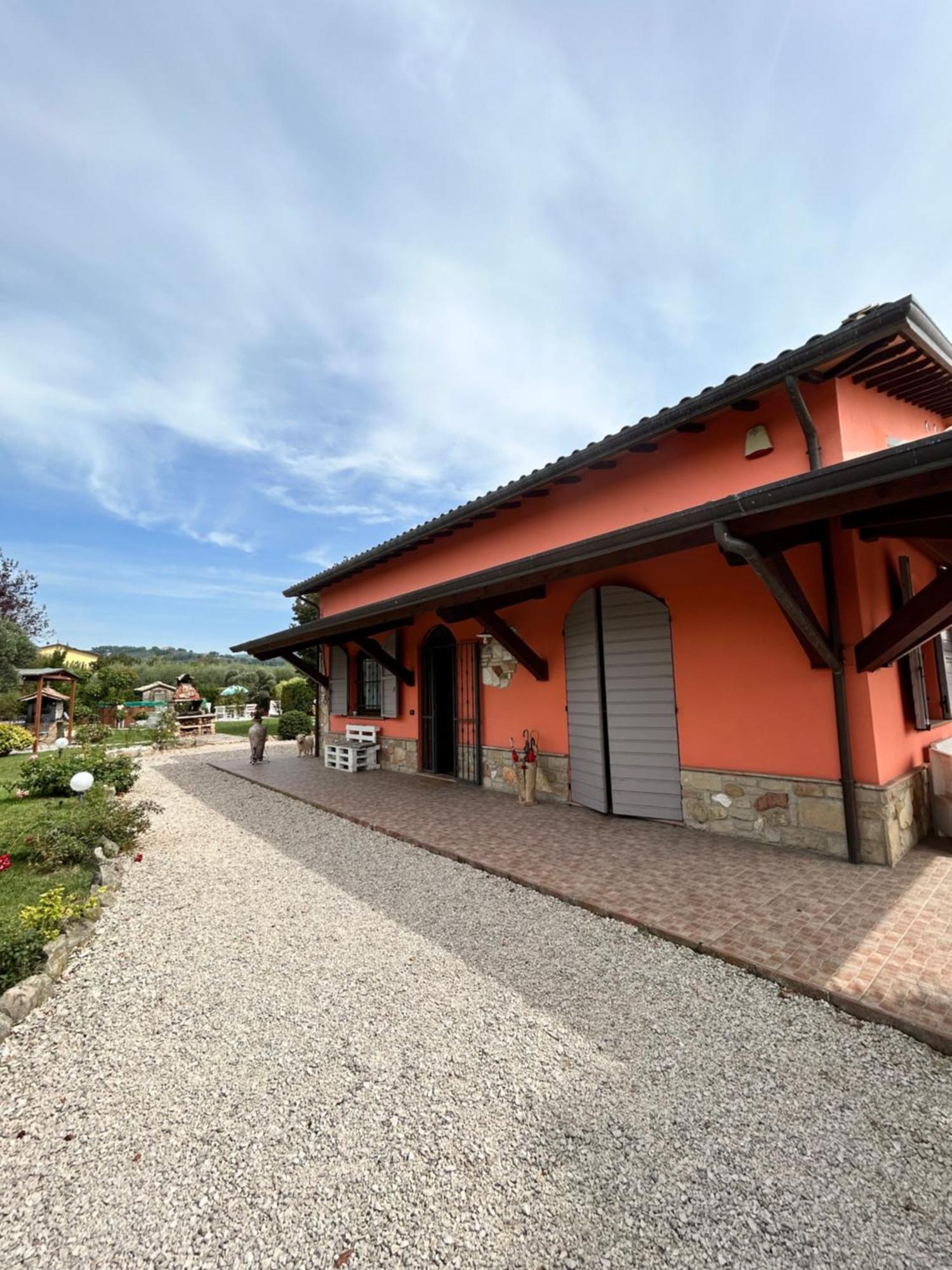La Perla Di Assisi Hotel Exterior photo